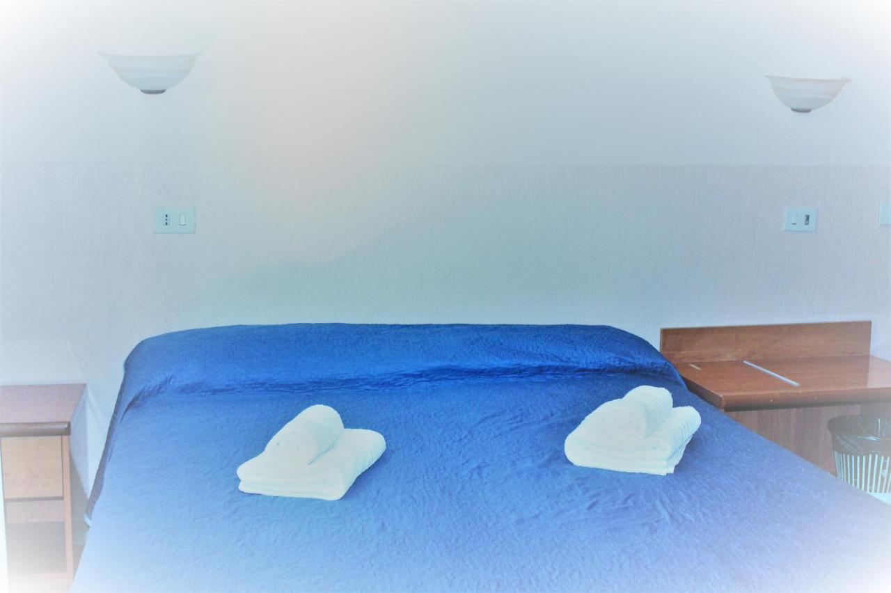 Moon Light 2* Rom